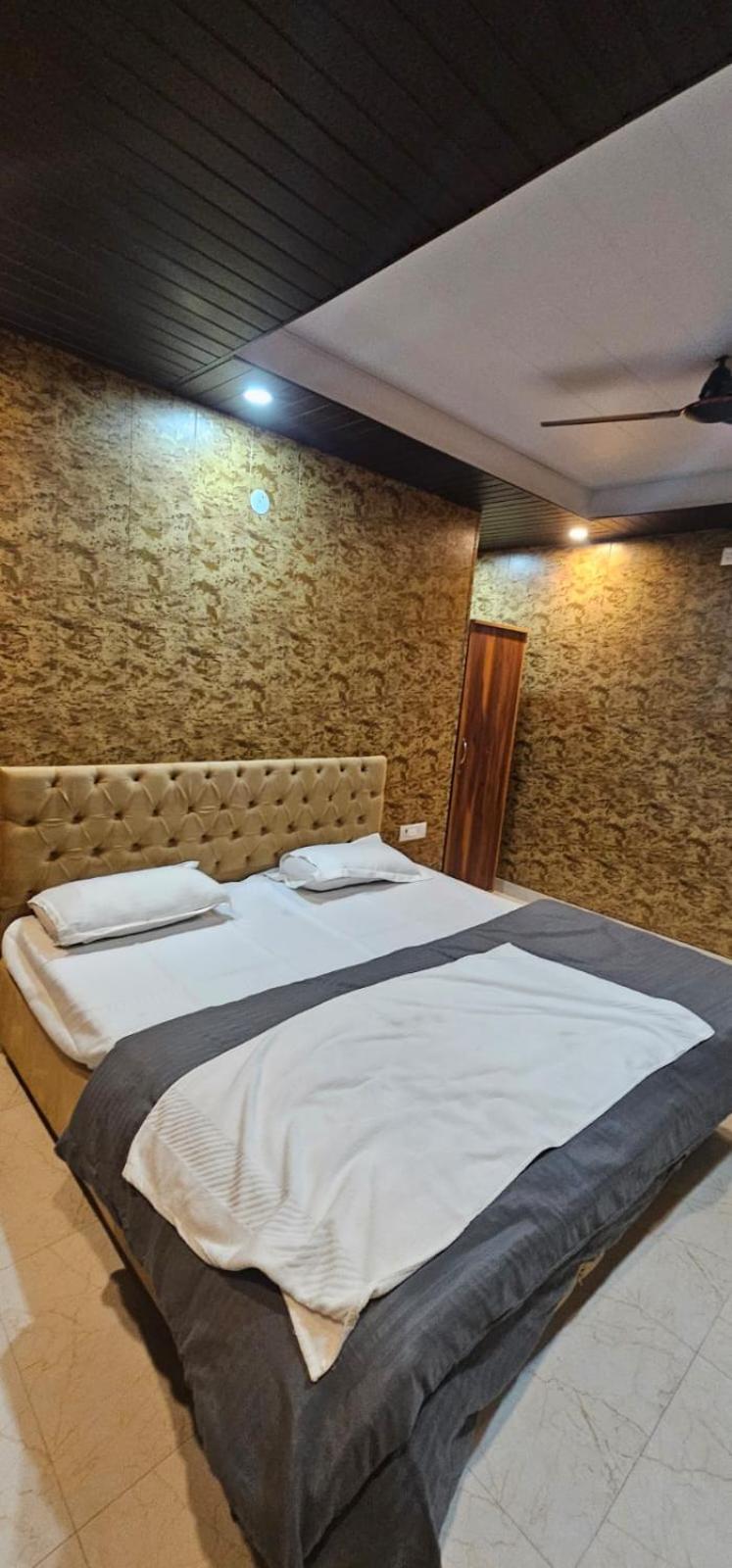 Hotel Mussoorie Gold Mary Exteriér fotografie