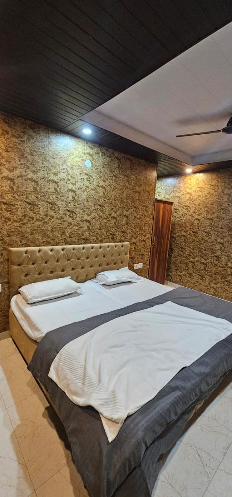 Hotel Mussoorie Gold Mary Exteriér fotografie